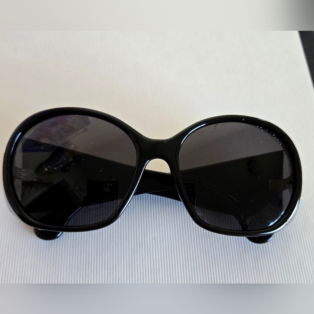 Tom Ford Lara Sunglasses TF66 B5